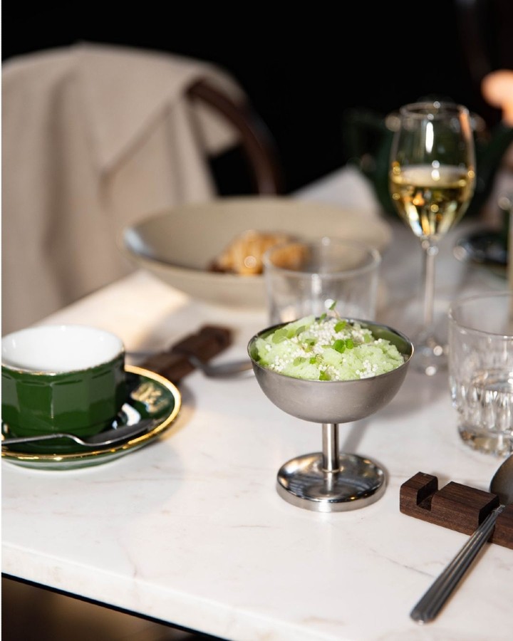 Granité van limoenblad, jalapeño custard — NEO bistro Amsterdam