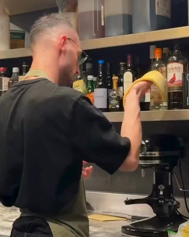 Met de hand gemaakt gerecht bij NEO bistro